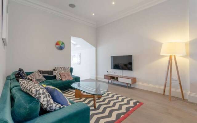 Incredible 5 Bedroom Home Overlooking Queen's Park
