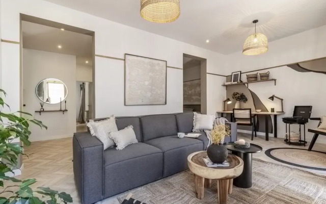 Eriste - 2 Bedrooms in Malasa a