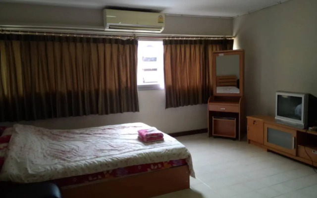 Muangthong Condo