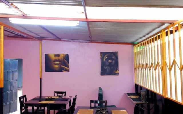 J's Eatery & Accommodation Nakuru