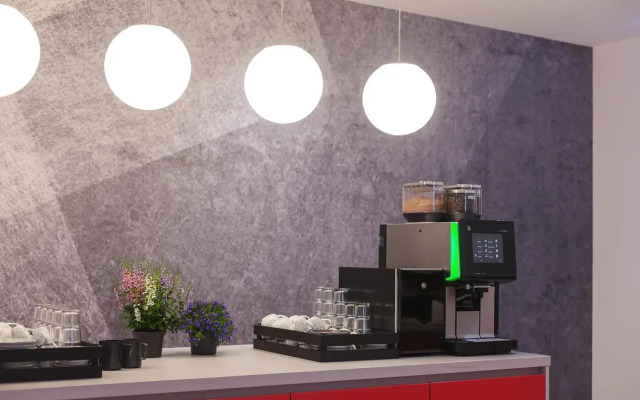 Holiday Inn - the niu, Form Stuttgart Feuerbach by IHG