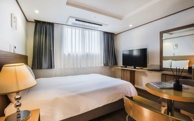Hotel Rest Seogwipo