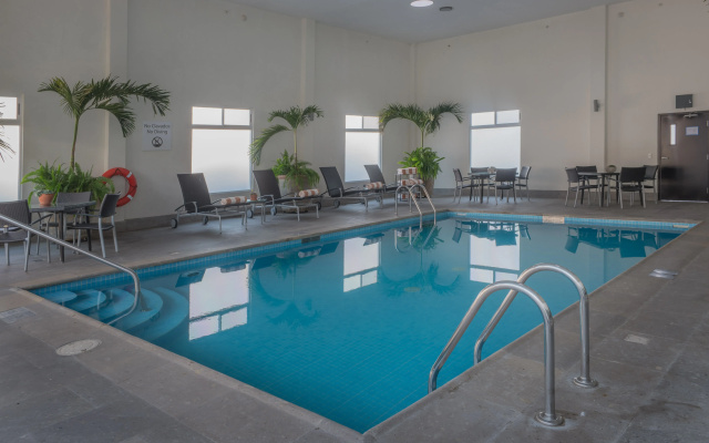 Holiday Inn Express & Suites Silao Aeropuerto - Terminal