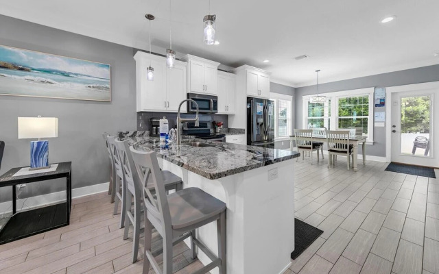 White Sands Beach Retreat, Panama City Beach