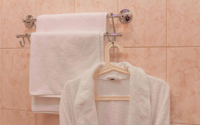 Парк-Отель Май