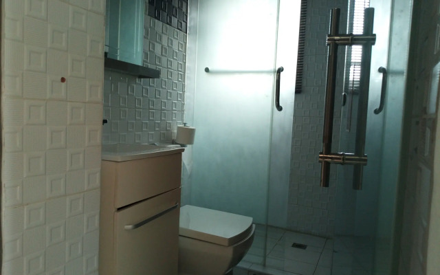 Somerset Suites