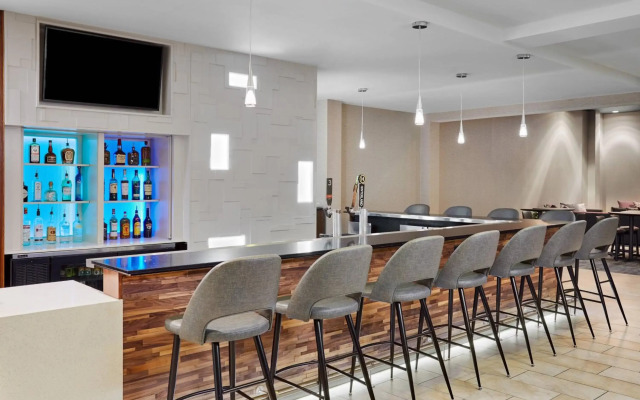 Courtyard by Marriott Milwaukee Downtown