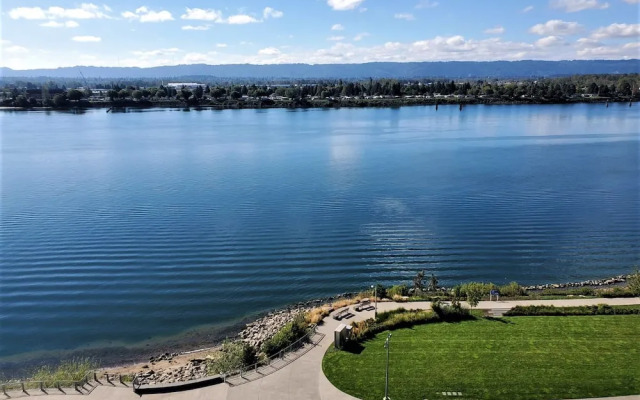 Hotel Indigo Vancouver Dwtn – Portland Area