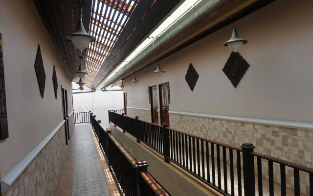 Wongsaisiri Srichiangkhan Hotel