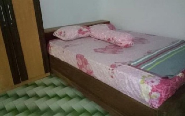 Herry Panggang Homestay and Transport Service