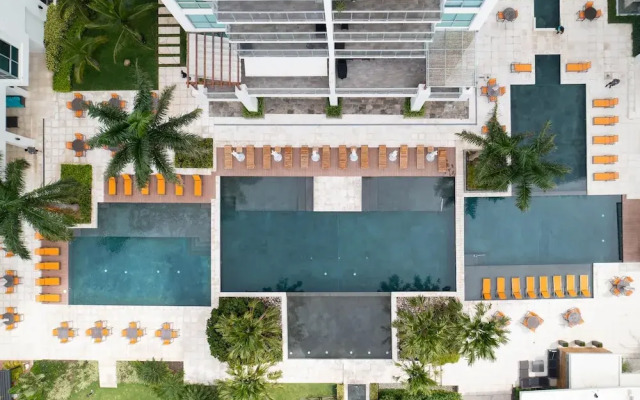 The Big Family Condo by Acomodo