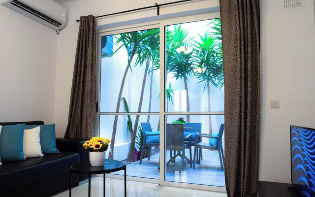 Tranquil 2 Bedroom Cityscape Apartments