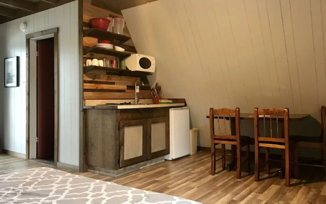 Calm Waters Cabin Resort