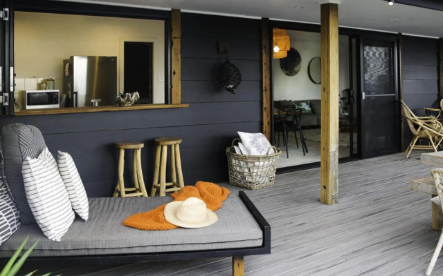 THE WERRI SHACK Werri Beach Gerringong 4pm check out Sundays