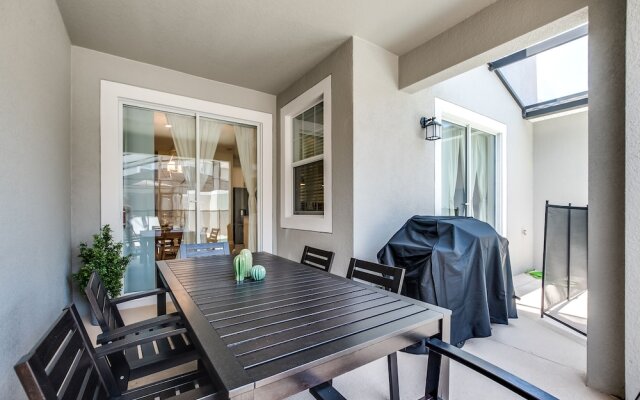 Stylish Home w/ Private Pool, 10 Min. From Disney!