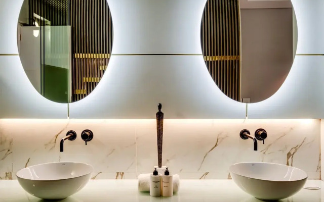 Experience Vibrant Living at De Waterkant Views