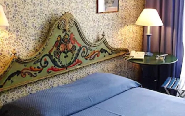 Hotel Agora