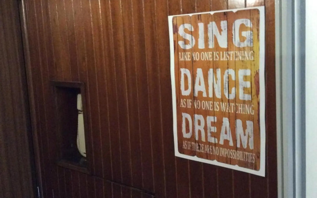 Downtown Sunny Apartment