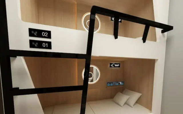 The Nap Pacific Place 3-Capsule Hotel