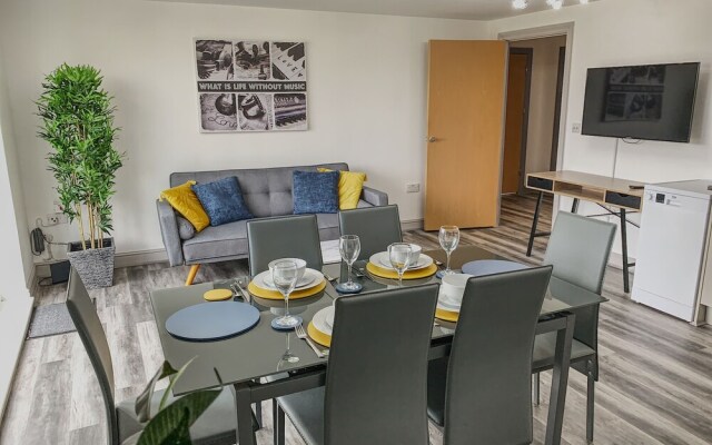 Toothbrush Apartments - 2 bed 2 bath apt