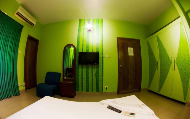Hotel Tropical Daisy