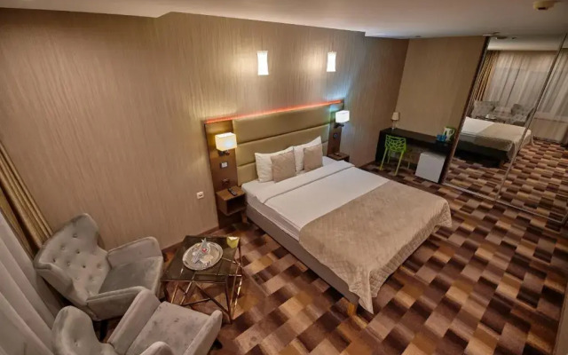 Regina Hotel