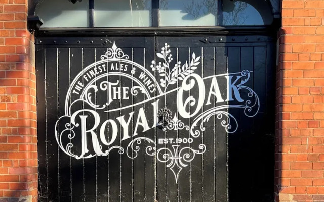 The Royal Oak Hotel and Restaurant