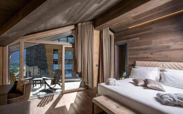 Bergman Mountain Hotel