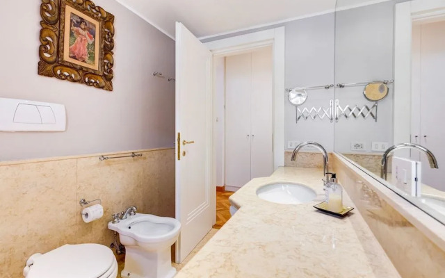 Colosseum Terrace Apartment