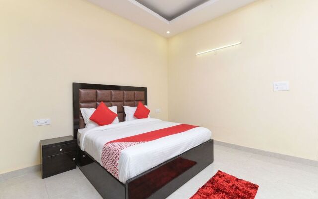 OYO 15834 Shubhangni Residency