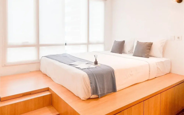 Comfortable Studio At Collins Boulevard Apartment