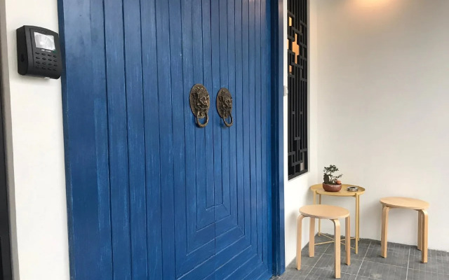 White Wall Poshtel - Hostel
