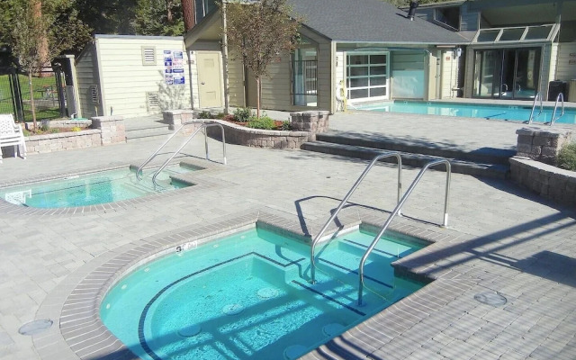 Condo with Great Views - Close to all Mammoth Recreation! by RedAwning
