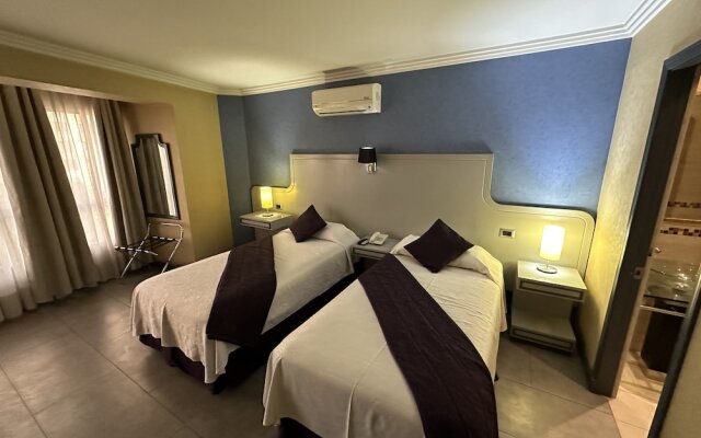 Hotel Infinity Park Santiago