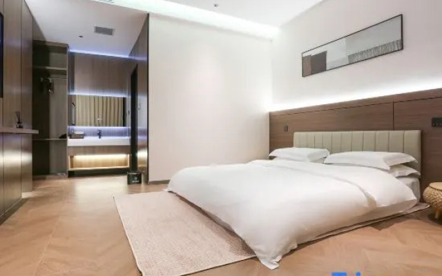 Weiman Hotel (Qingtai Century Plaza)
