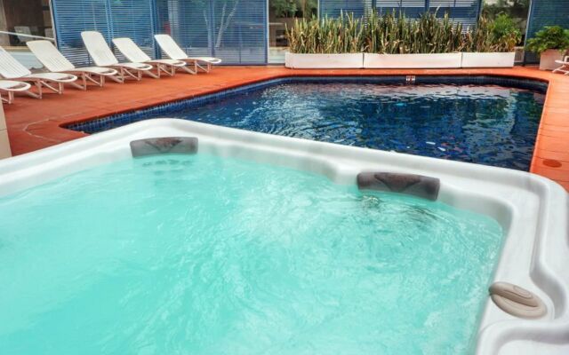 Abbey on Roma Hotel & Apartments