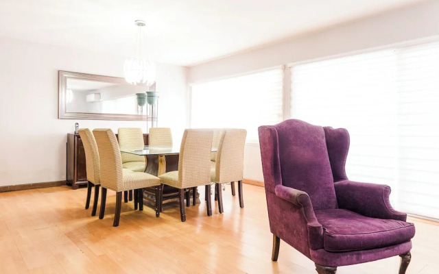 New Cozy San Pedro Home Patio Work Area