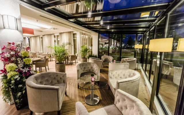 OZO Hotels Arena Amsterdam - Image 2