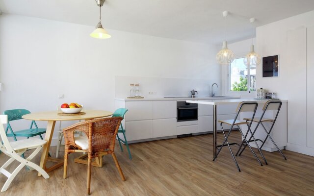 Spacious Villa in Puerto del Carmen With Swimming Pool