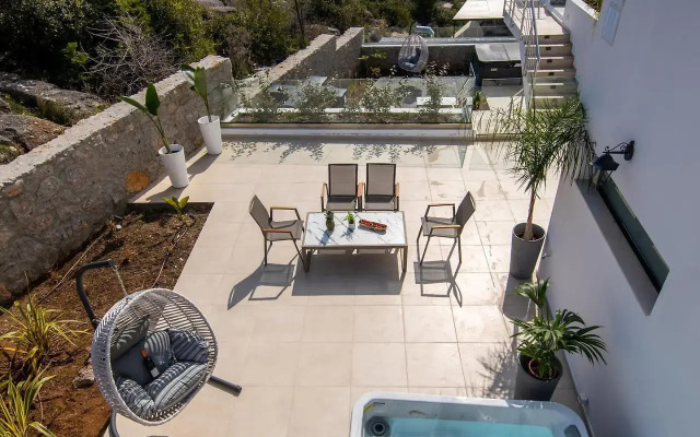 Beach Walk Luxury Suites