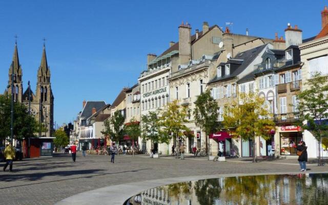 Gite Moulins, 2 pièces, 2 personnes - FR-1-489-162