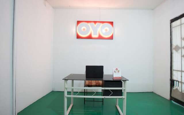 OYO 298 Gemilang Guesthouse Near Siloam Hospitals Kelapa Dua