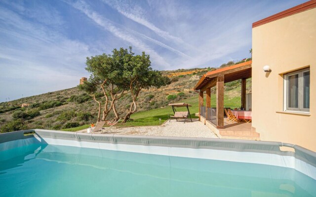 Stunning Home in Realmonte With 2 Bedrooms and Wifi