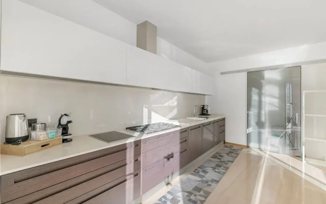 Life & View Luxury Apartment