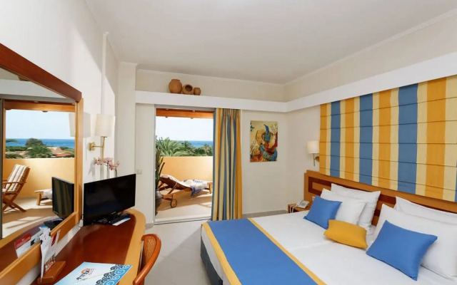 Anissa Beach & Village Resort