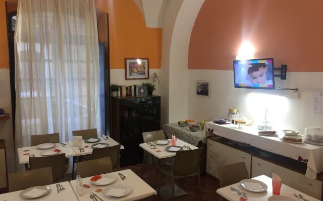 Politi Aparthotel