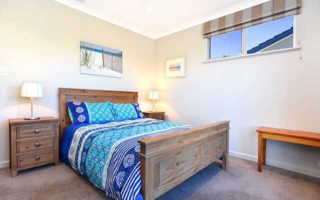 Coral Sands Luxury Beach House