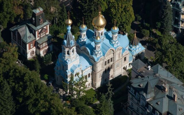 Bluestars Apartments