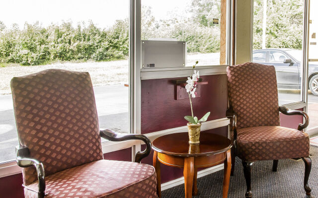 Red Roof Inn Walton - Richwood