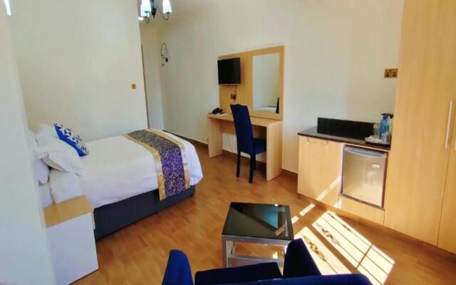 Hays Suites